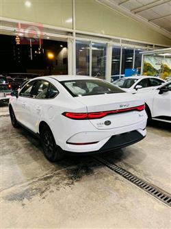 بي واي دي Qin Plus